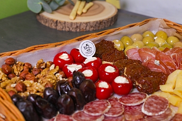 Набор сырно-мясной гастрономии