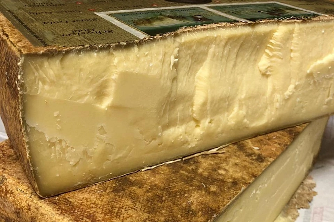 Сыр Золото Швейцарии 50% «Margot Fromages S.A»
