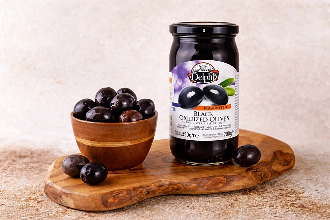 Маслины супергигант с косточкой в рассоле, Delphi 350г