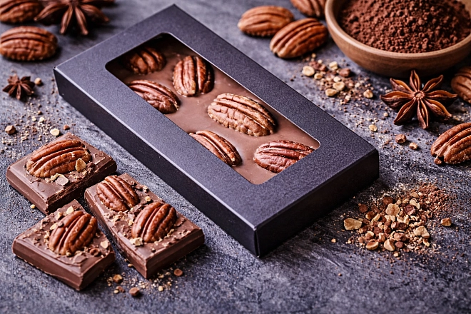 Шоколад молочный с орехом пекан «Сырный сомелье» 65г