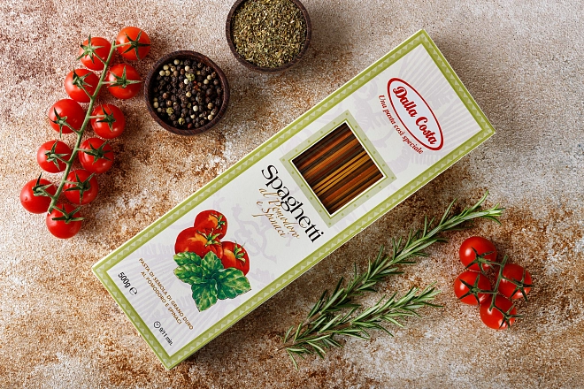 Спагетти со шпинатом и томатами «Dalla Costa» 500г