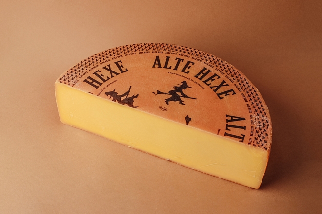 Сыр Старая Ведьма 55% «Margot Fromages S.A»