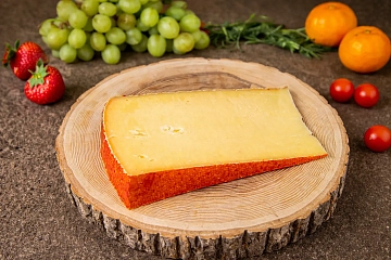 Сыр Красная Ведьма 55% «Margot Fromages S.A»