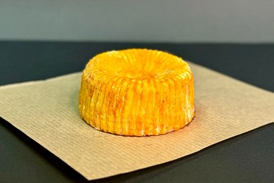 Сыр мягкий с мытой коркой Лангр с трюфелем, 35%, 100г