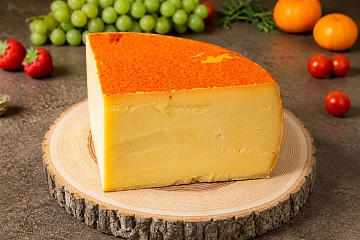 Сыр Красная Ведьма 55% «Margot Fromages S.A»