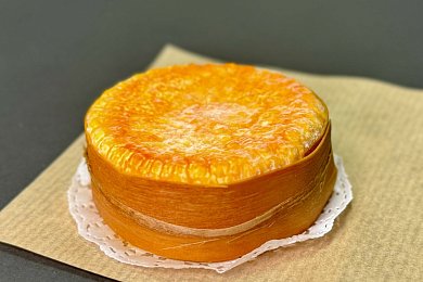 Сыр мягкий с мытой коркой Вашрен-Мон-д’Ор, 45%