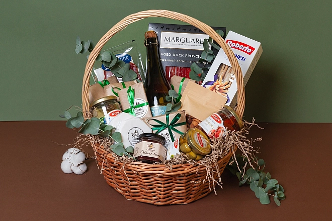 Гастрономическая корзина «Сырная сказка»