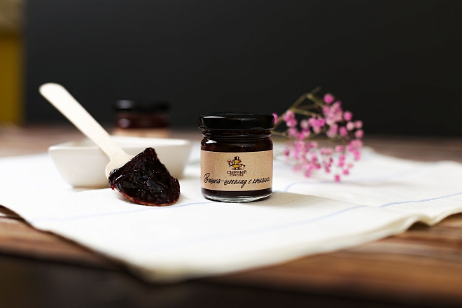 Конфитюр «Сырный сомелье» Вишня-шоколад с коньяком 40г